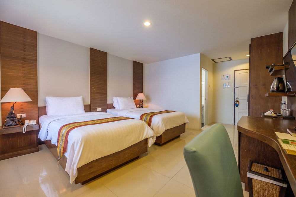 Naina Resort & Spa — Hotel rooms in Patong Beach, Phuket Province