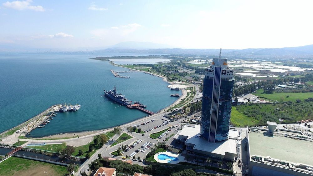 Wyndham Grand Izmir Ozdilek Thermal & Spa - zdjęcie 4