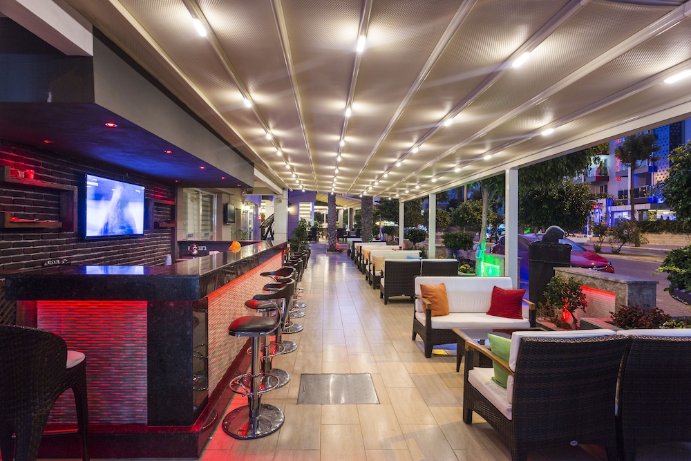 Lonicera City Hotel — Restaurant & bars in Alanya