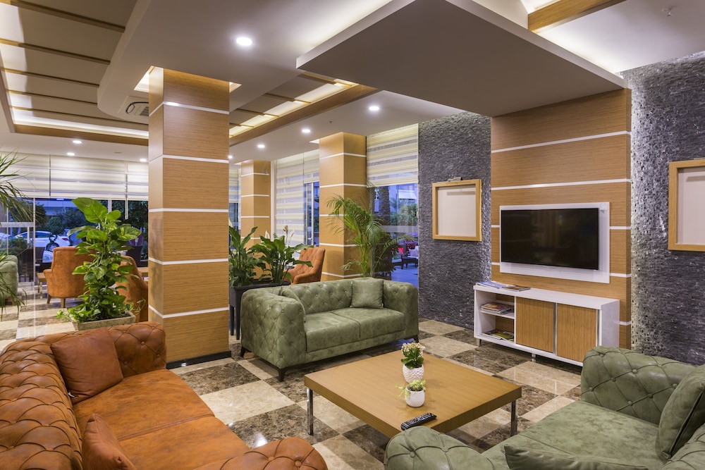 Lonicera City Hotel — Hotel building in Alanya