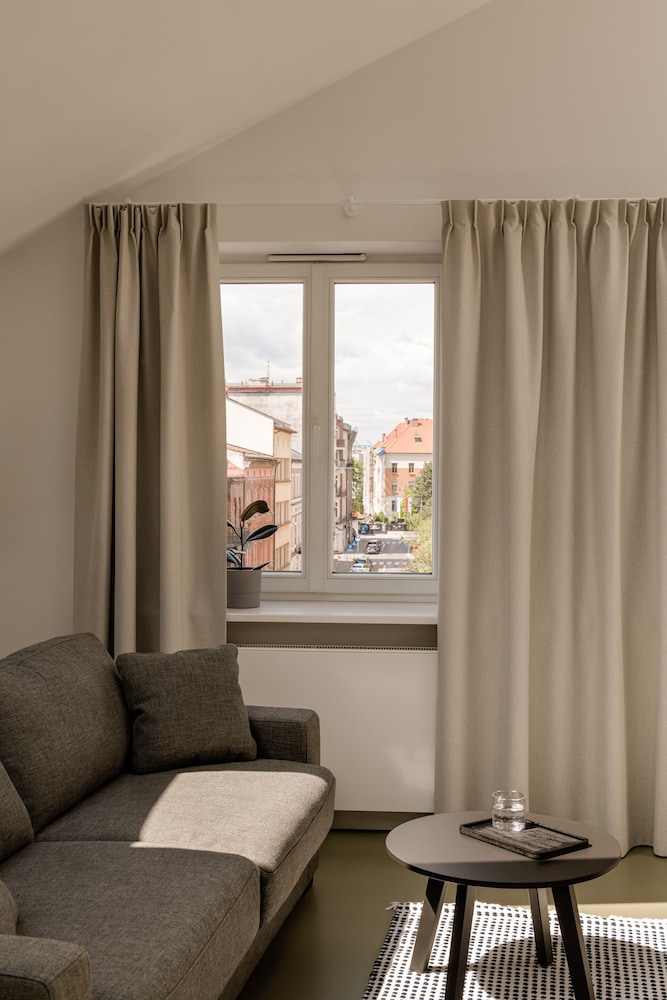 Plantonia — Hotel rooms in Krakow, Lesser Poland