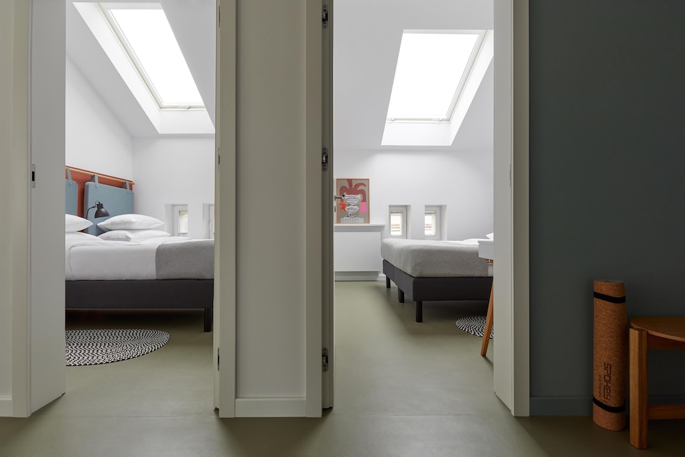 Plantonia — Hotel rooms in Krakow, Lesser Poland