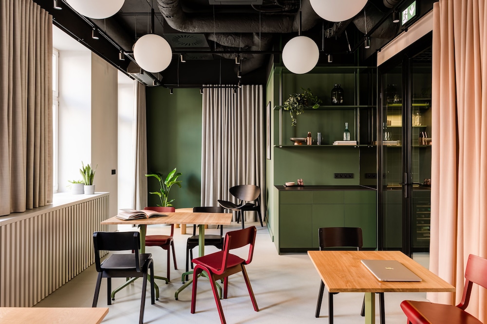 Plantonia — Restaurant & bars in Krakow, Lesser Poland