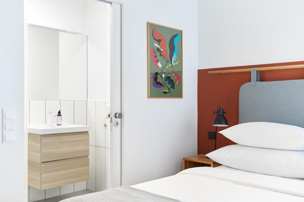 Plantonia — Hotel rooms in Krakow, Lesser Poland