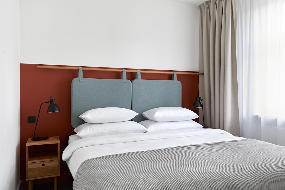 Plantonia — Hotel rooms in Krakow, Lesser Poland