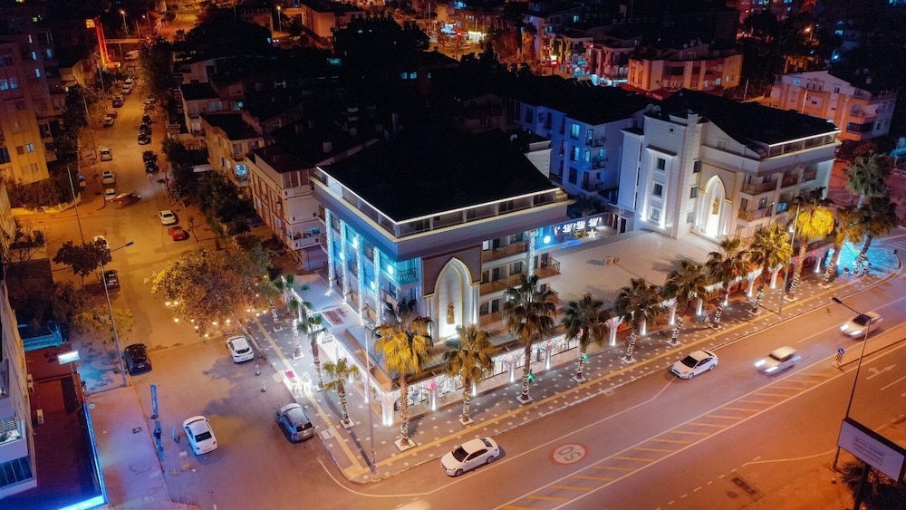 Sealife Lounge Hotel - Adult Only — Hotel building in Antalya