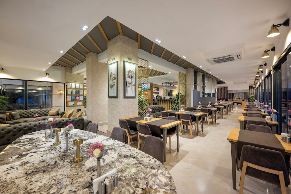 Sealife Lounge Hotel - Adult Only — Restaurant & bars in Antalya