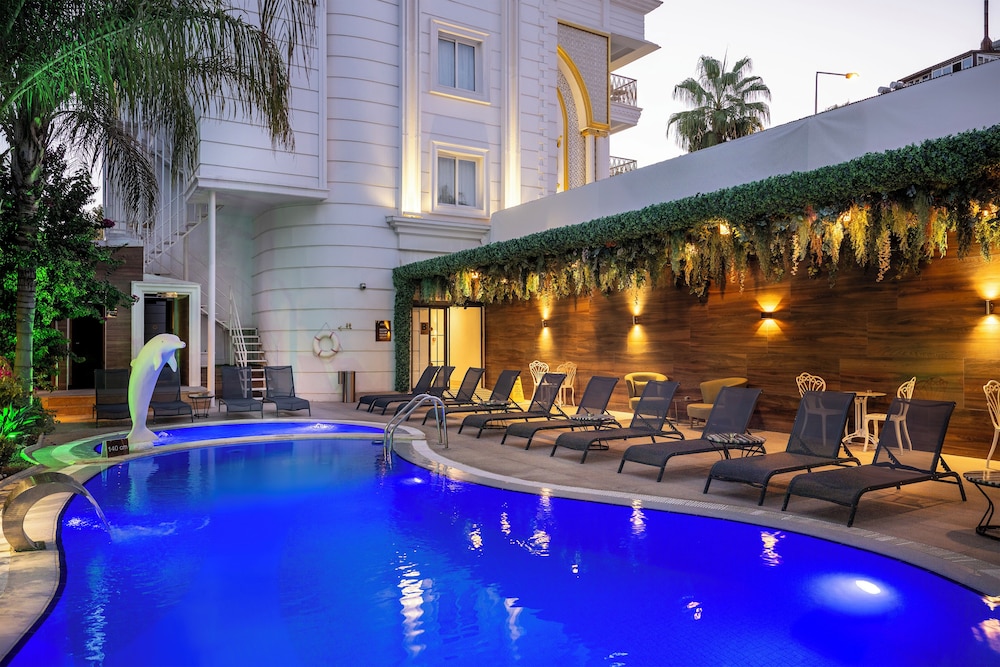 Sealife Lounge Hotel - Adult Only — Swimming pool in Antalya