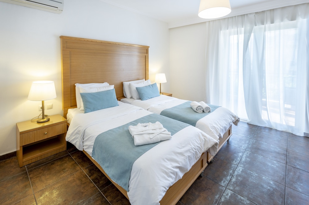 Peridis Family Resort — Hotel rooms in Kos Town, South Aegean
