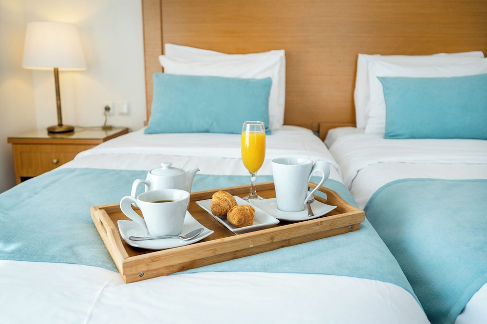 Peridis Family Resort — Hotel rooms in Kos Town, South Aegean