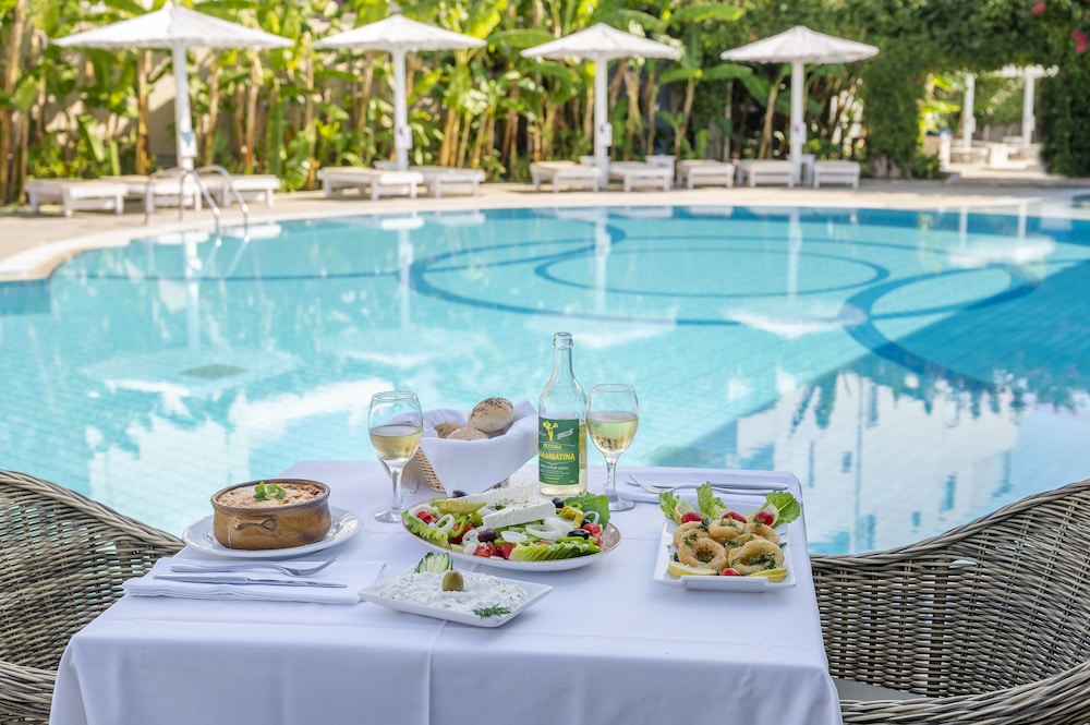 Peridis Family Resort — Restaurant & bars in Kos Town, South Aegean