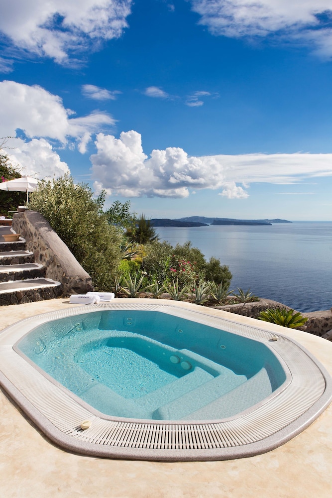 Perivolas — Spa in Oia, South Aegean