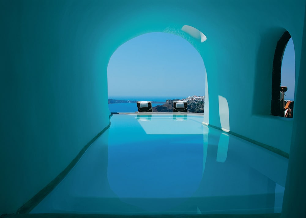 Perivolas — Swimming pool in Oia, South Aegean
