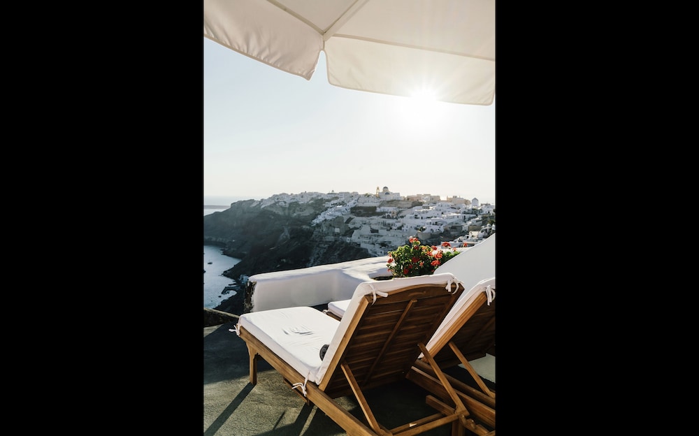 Perivolas — Attractions in the area in Oia, South Aegean