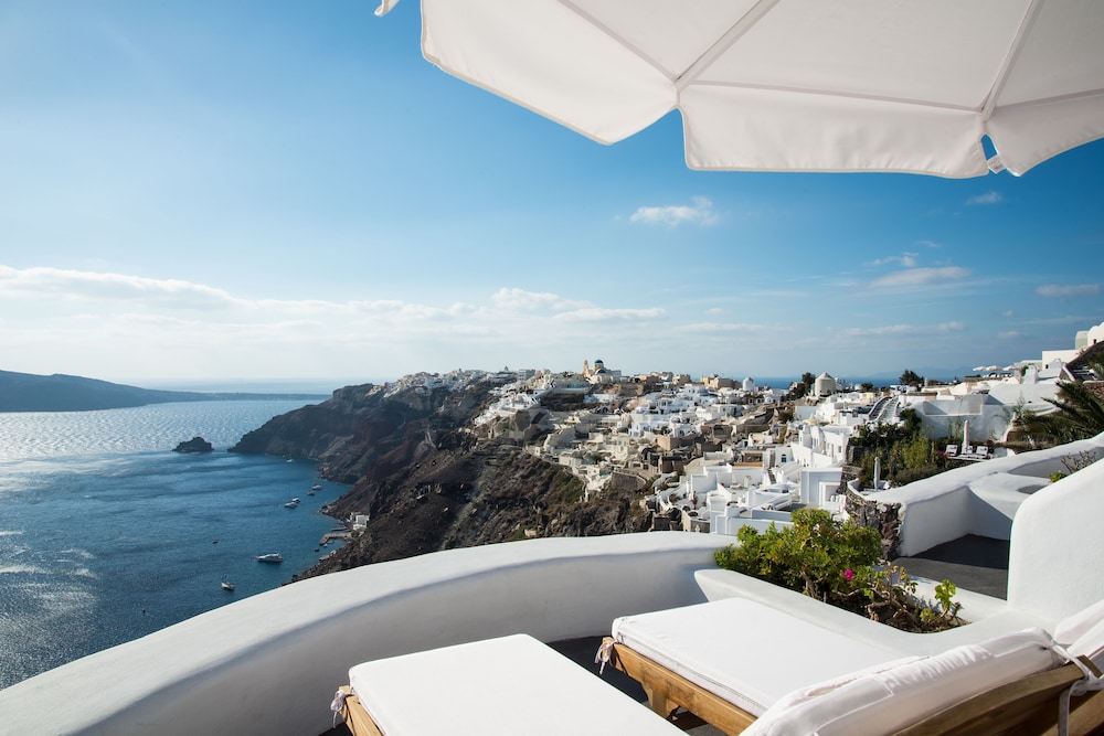 Perivolas — Attractions in the area in Oia, South Aegean