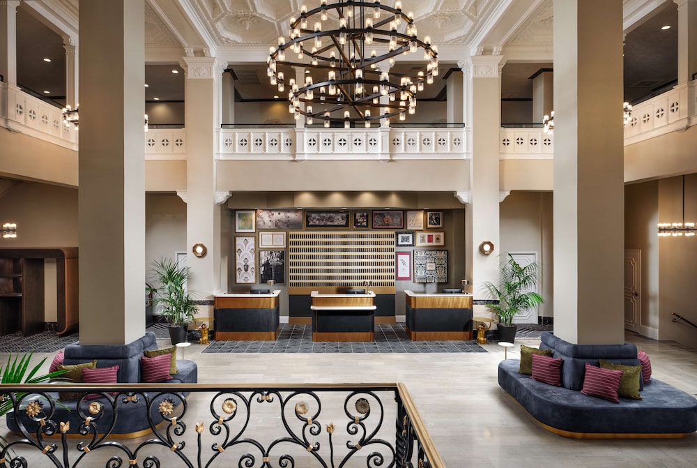 Hotel Flor Tampa Downtown, Tapestry Collection by Hilton — Hotel building in Tampa, Florida
