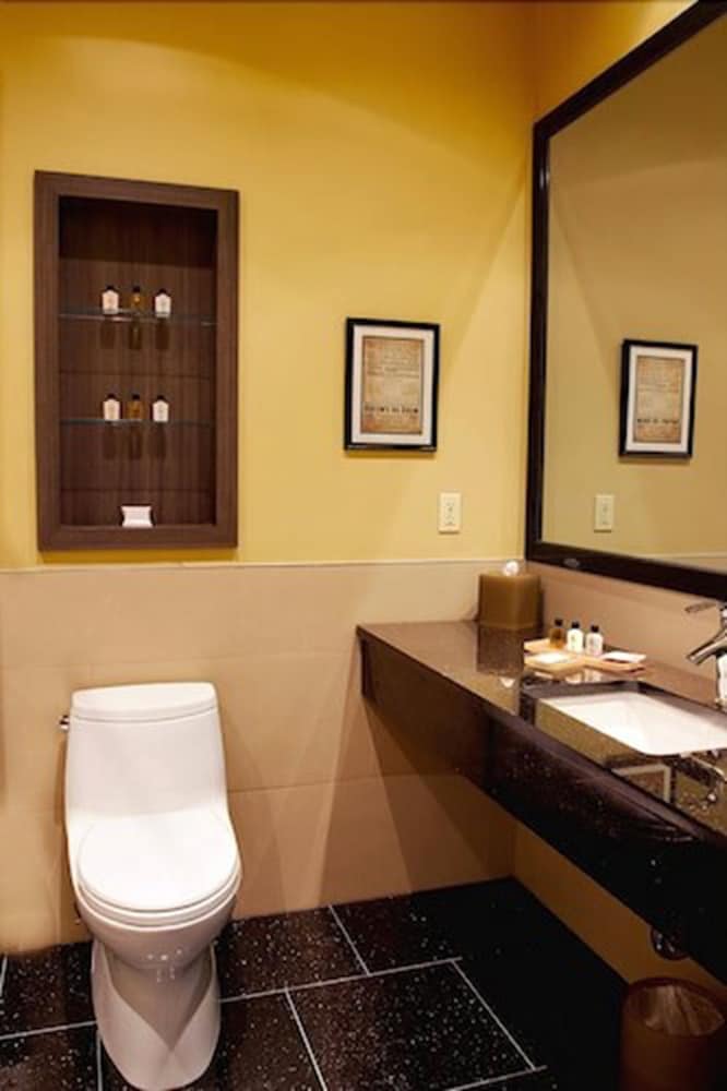Opera House Hotel — Hotel rooms in New York City, New York State