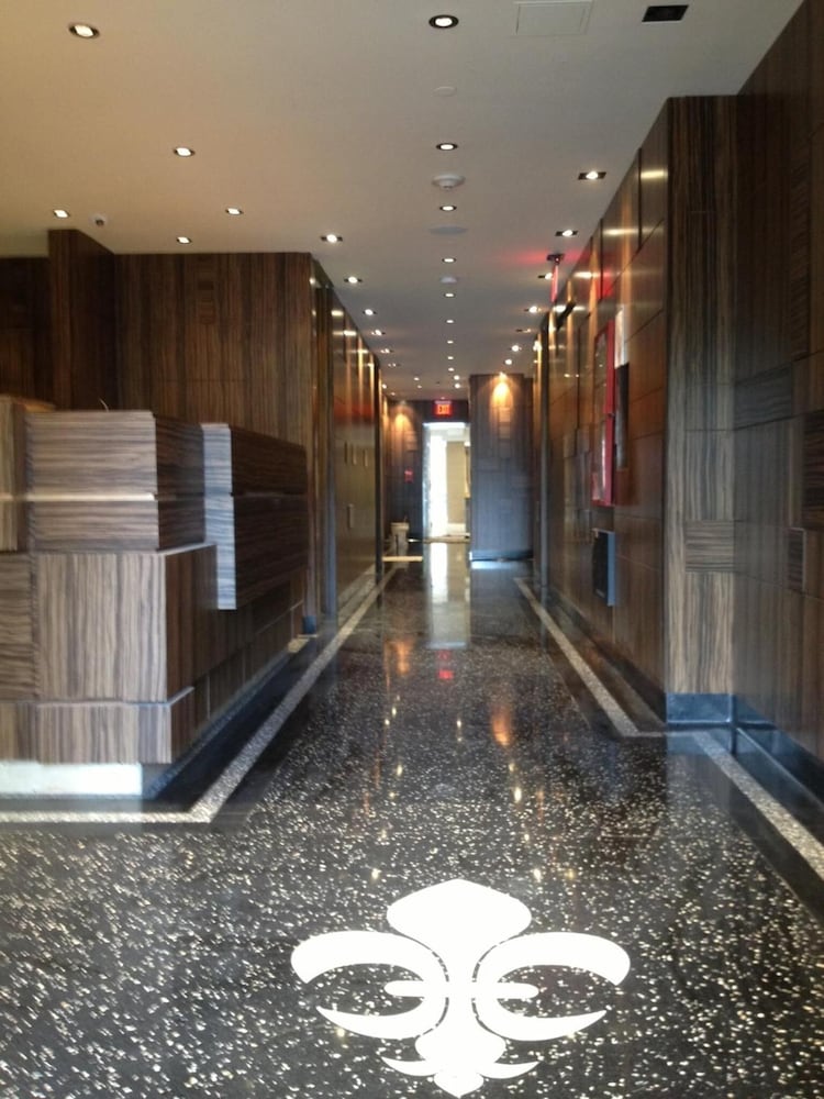 Opera House Hotel — Hotel building in New York City, New York State