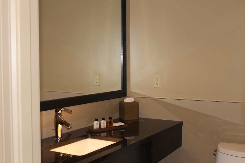 Opera House Hotel — Hotel rooms in New York City, New York State