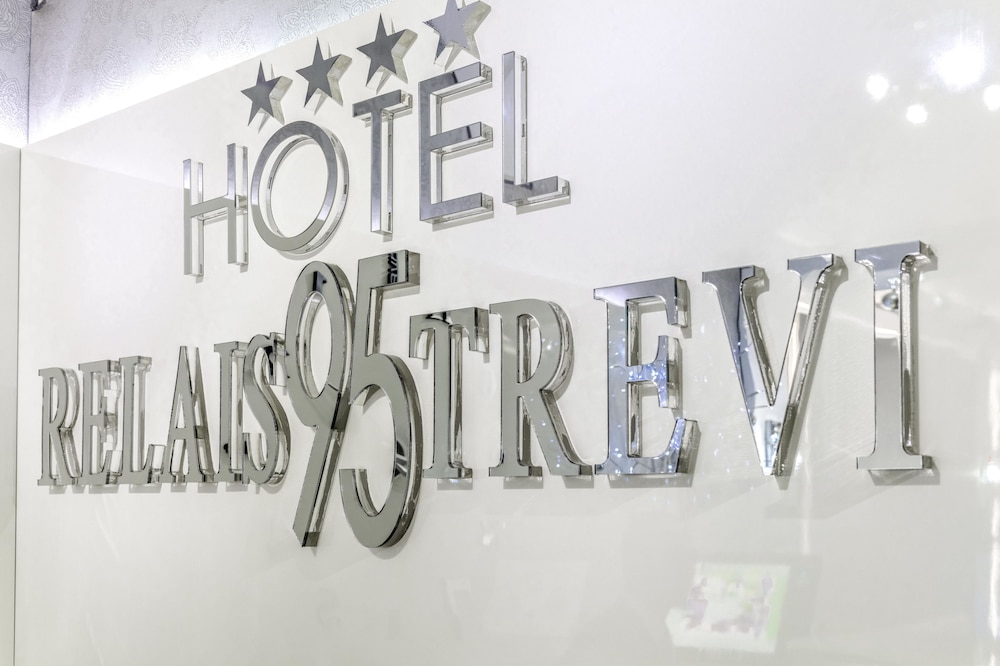 Relais Trevi 95 Boutique Hotel — Hotel building in Rome, Lazio