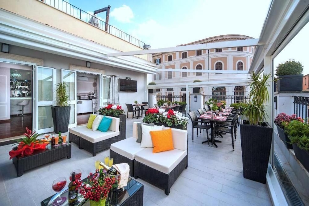 Relais Trevi 95 Boutique Hotel — Main photo in Rome, Lazio