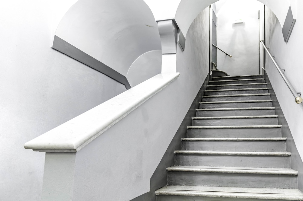Relais Trevi 95 Boutique Hotel — Hotel building in Rome, Lazio
