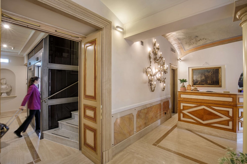 Hotel Canada, BW Premier Collection — Hotel building in Rome, Lazio