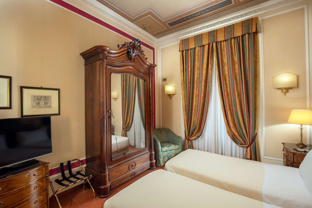 Hotel Canada, BW Premier Collection — Hotel rooms in Rome, Lazio