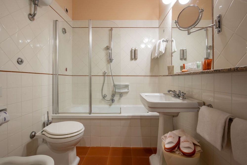 Hotel Canada, BW Premier Collection — Hotel rooms in Rome, Lazio