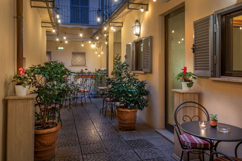 Hotel Canada, BW Premier Collection — Restaurant & bars in Rome, Lazio