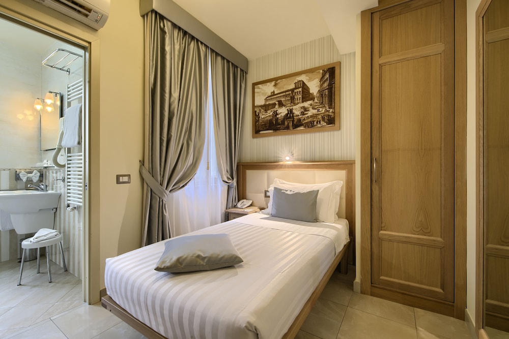 Domus Australia — Hotel rooms in Rome, Lazio