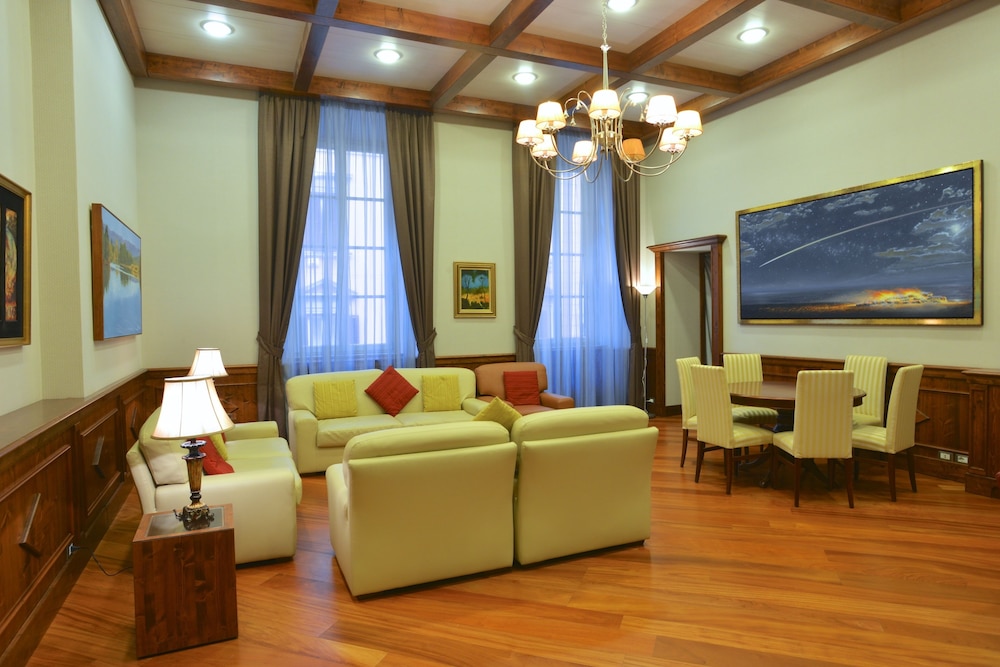 Domus Australia — Hotel rooms in Rome, Lazio