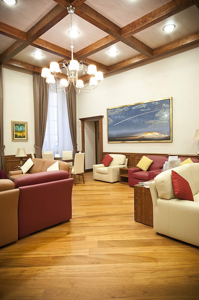 Domus Australia — Hotel building in Rome, Lazio