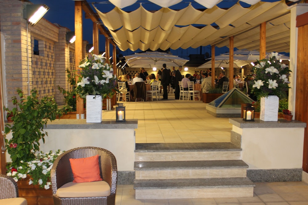 Domus Australia — Restaurant & bars in Rome, Lazio