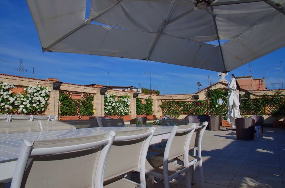 Domus Australia — Restaurant & bars in Rome, Lazio