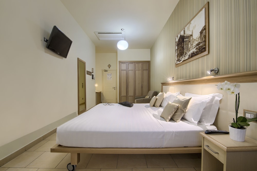 Domus Australia — Hotel rooms in Rome, Lazio