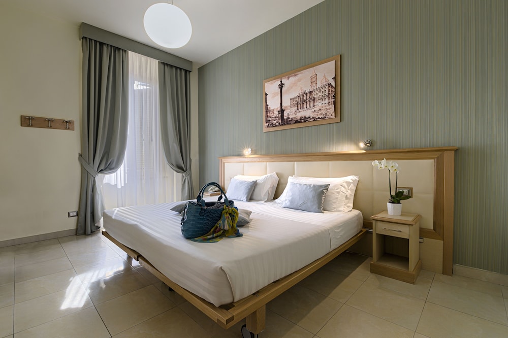 Domus Australia — Hotel rooms in Rome, Lazio