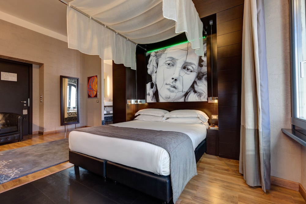 Dharma Luxury Hotel & Spa. — Hotel rooms in Rome, Lazio