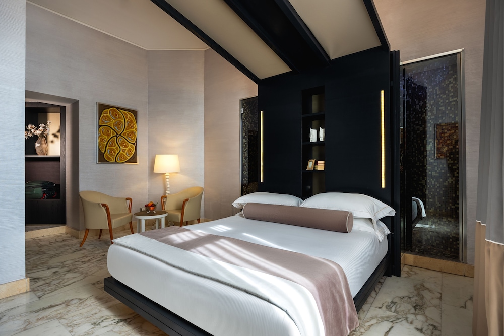 Dharma Luxury Hotel & Spa. — Hotel rooms in Rome, Lazio