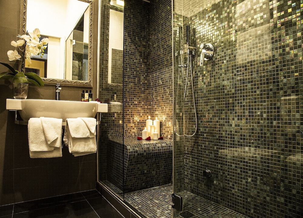 Dharma Luxury Hotel & Spa. — Hotel rooms in Rome, Lazio