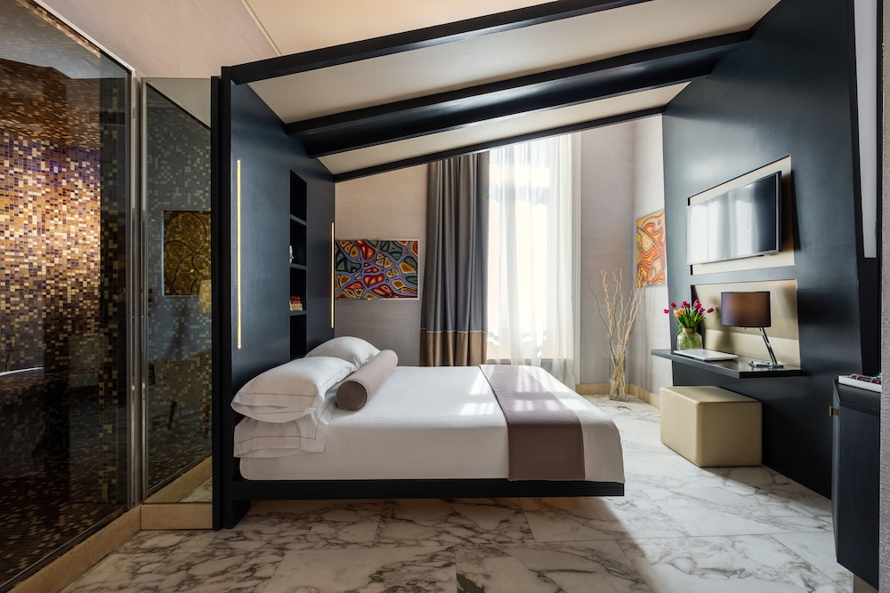 Dharma Luxury Hotel & Spa. — Hotel rooms in Rome, Lazio