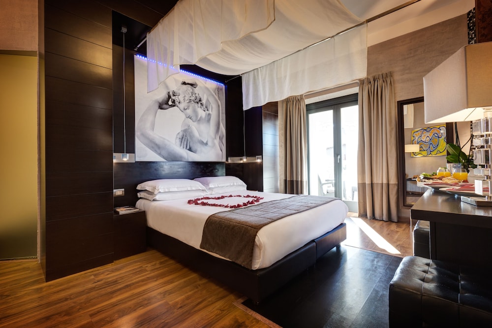 Dharma Luxury Hotel & Spa. — Hotel rooms in Rome, Lazio
