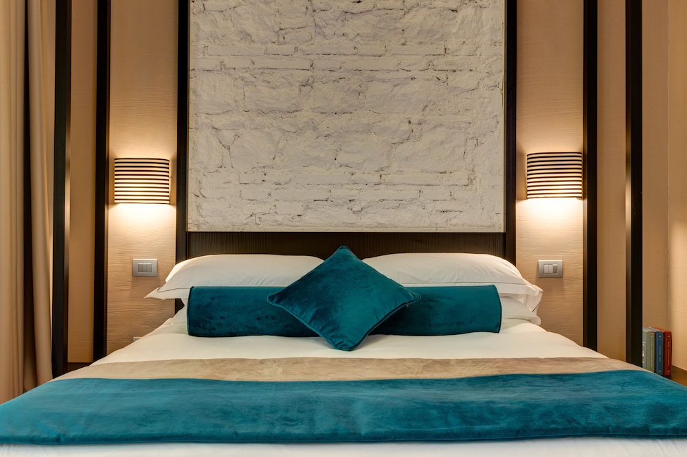 Dharma Luxury Hotel & Spa. — Hotel rooms in Rome, Lazio