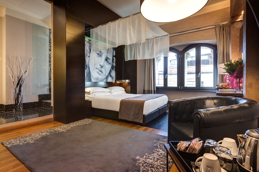 Dharma Luxury Hotel & Spa. — Hotel rooms in Rome, Lazio