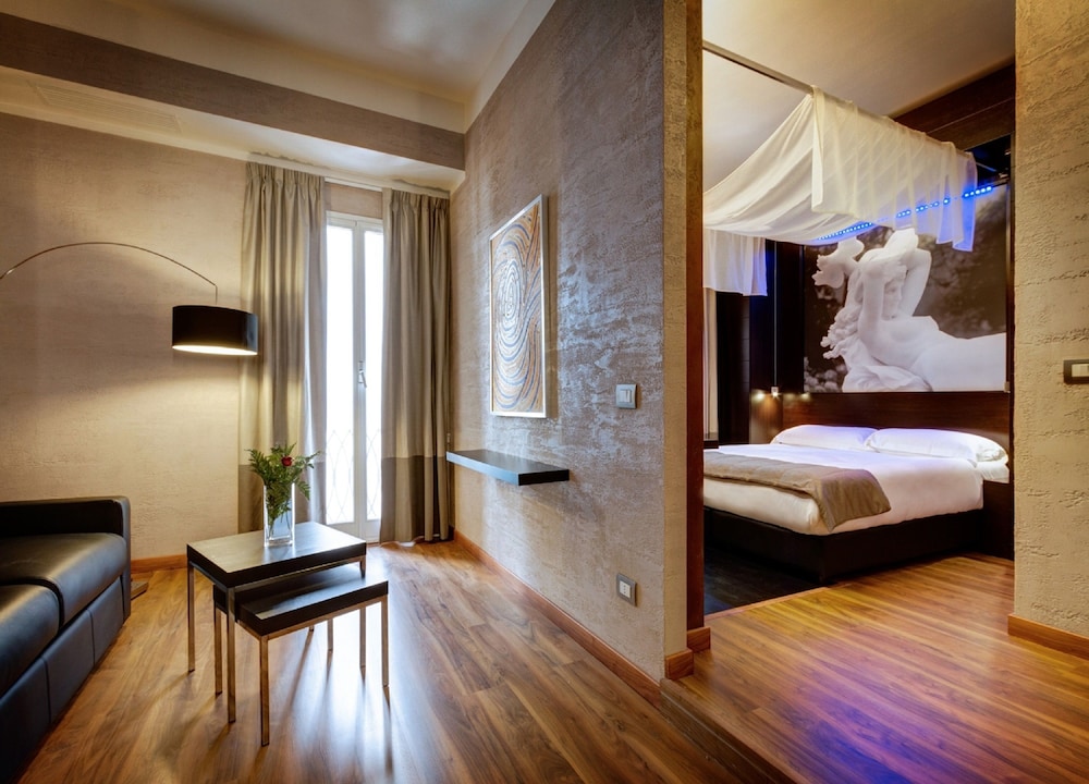Dharma Luxury Hotel & Spa. — Hotel rooms in Rome, Lazio