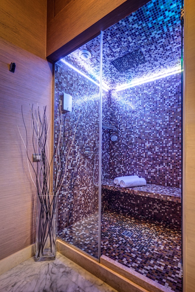 Dharma Luxury Hotel & Spa. — Spa in Rome, Lazio