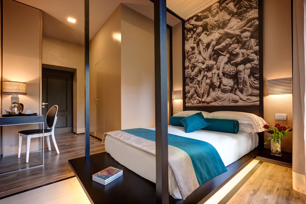 Dharma Luxury Hotel & Spa. — Hotel rooms in Rome, Lazio