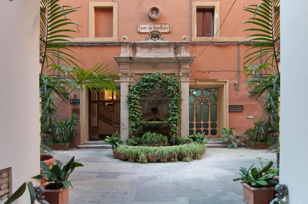 Hotel Regina Giovanna — Hotel building in Rome, Lazio