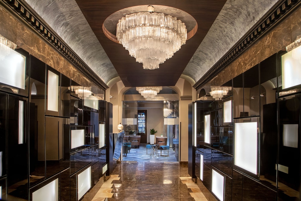 The Style — Hotel building in Rome, Lazio