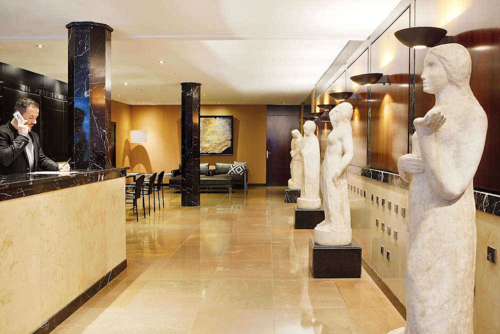 Hotel Derby Barcelona — Hotel building in Barcelona, Catalonia
